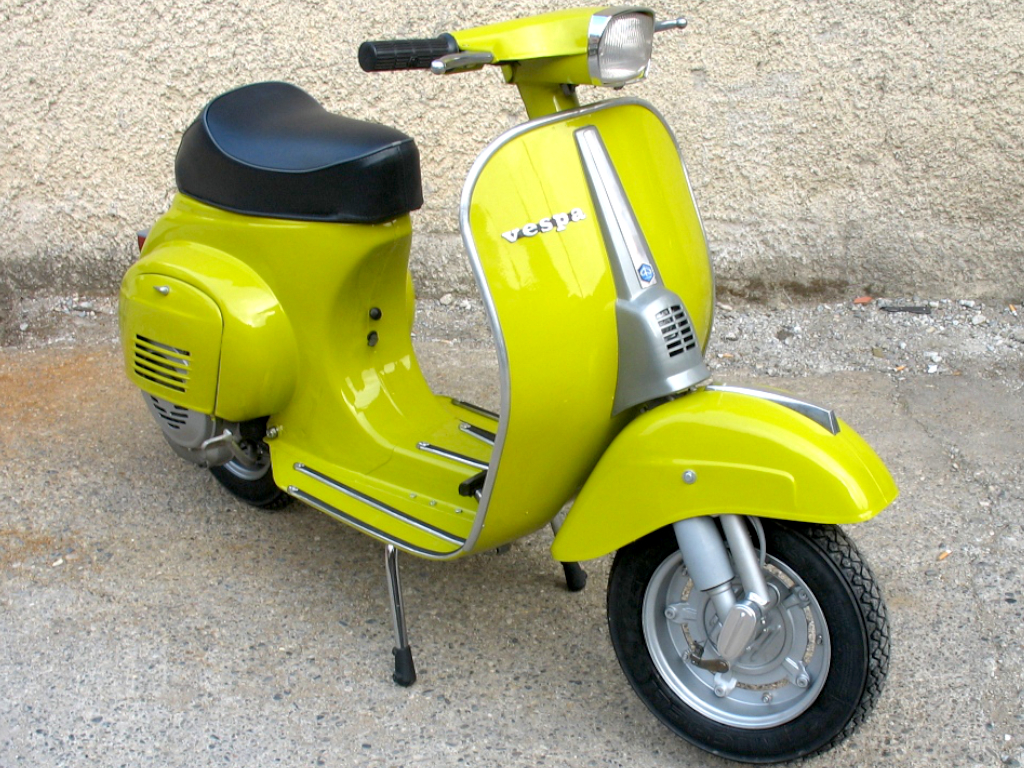 http://www.oldbike.it/wp-content/uploads/2021/02/vespa50special_1978_fronte-dx.jpg